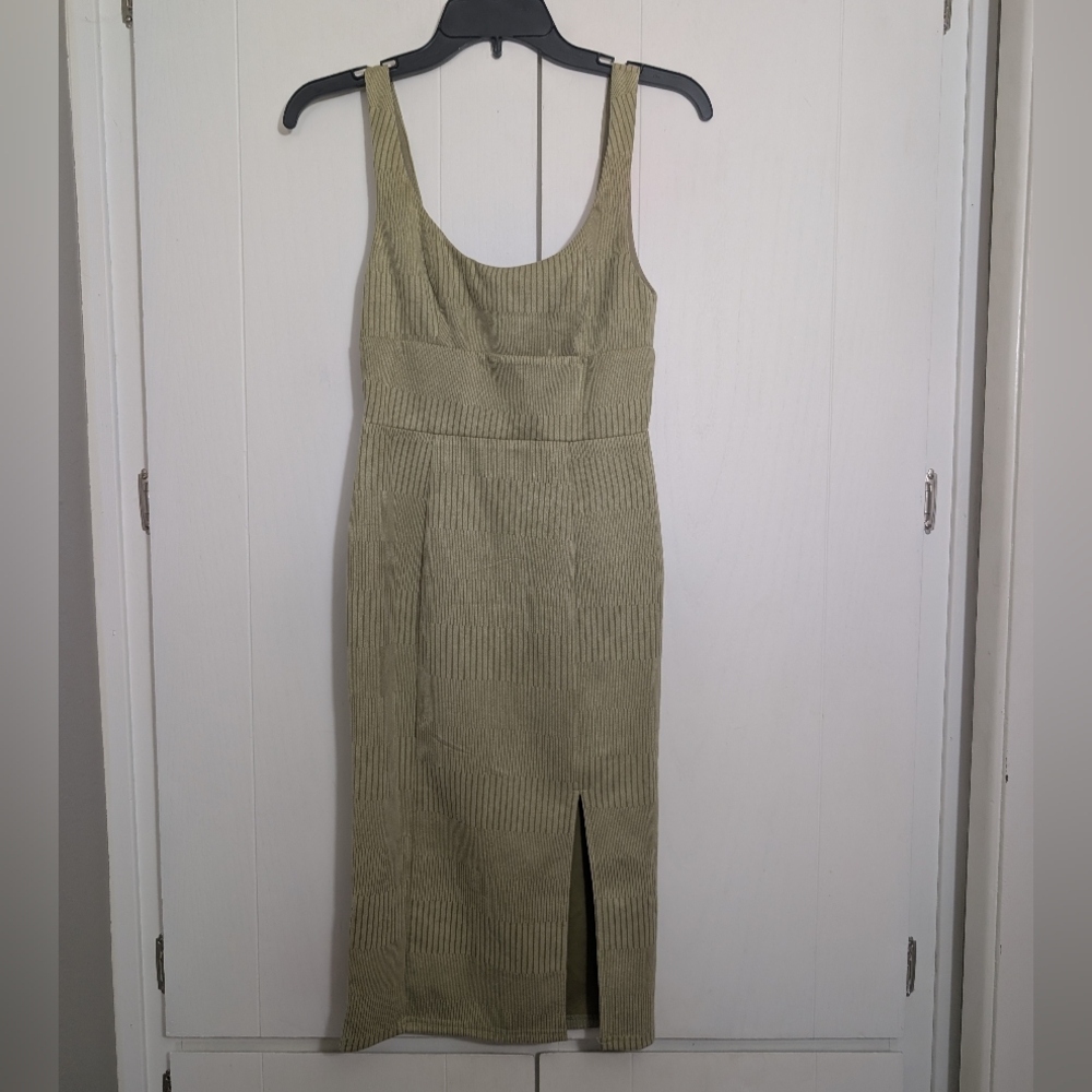 Hello Molly Give Me One More Minute Midi Dress Olive - Picture 2 of 8